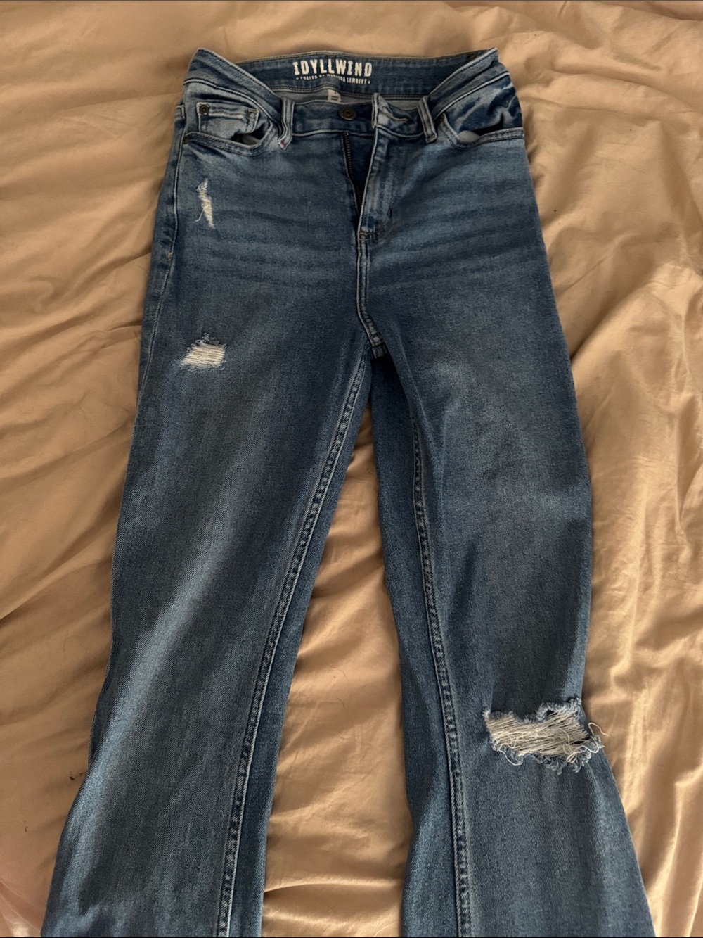 Idyllwind Women's Mid-Blue Flare Jeans